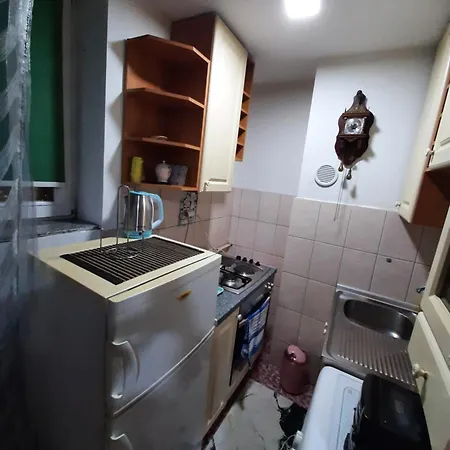 Tom & Jerry Apartment
