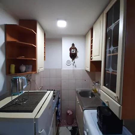 Tom & Jerry Apartment