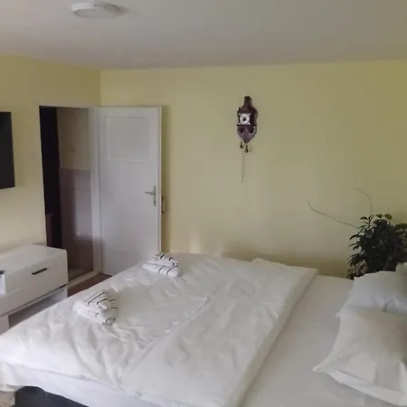 Tom & Jerry Apartment *